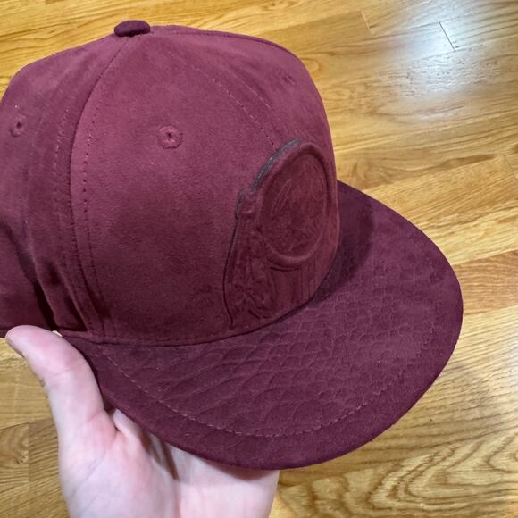 Washington Commanders New Era 9FIFTY Black Label Suede Strapback Hat Burgundy - Picture 2 of 6